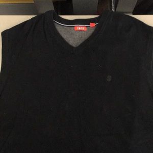 Black Izod 3XLT sweater vest.